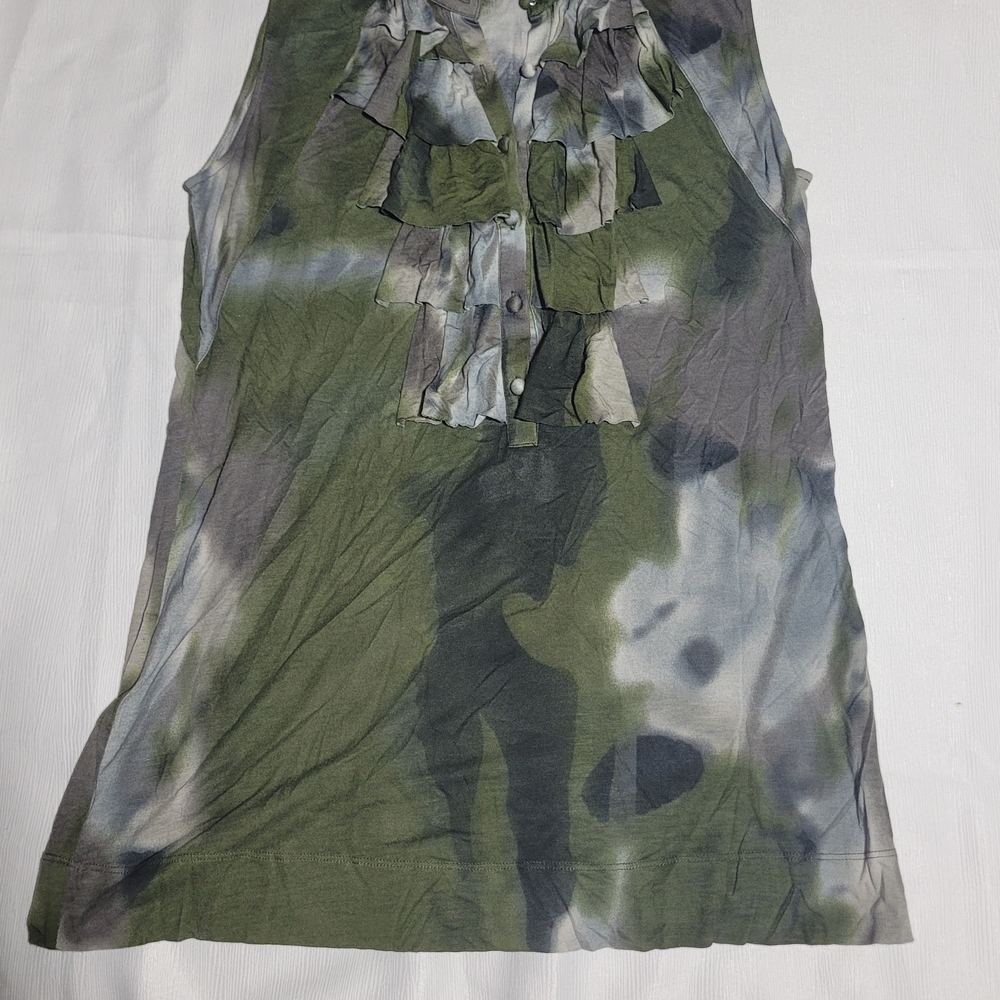 Cabi womens Small ruffle tank sleeveless quarter button green grey black camo
